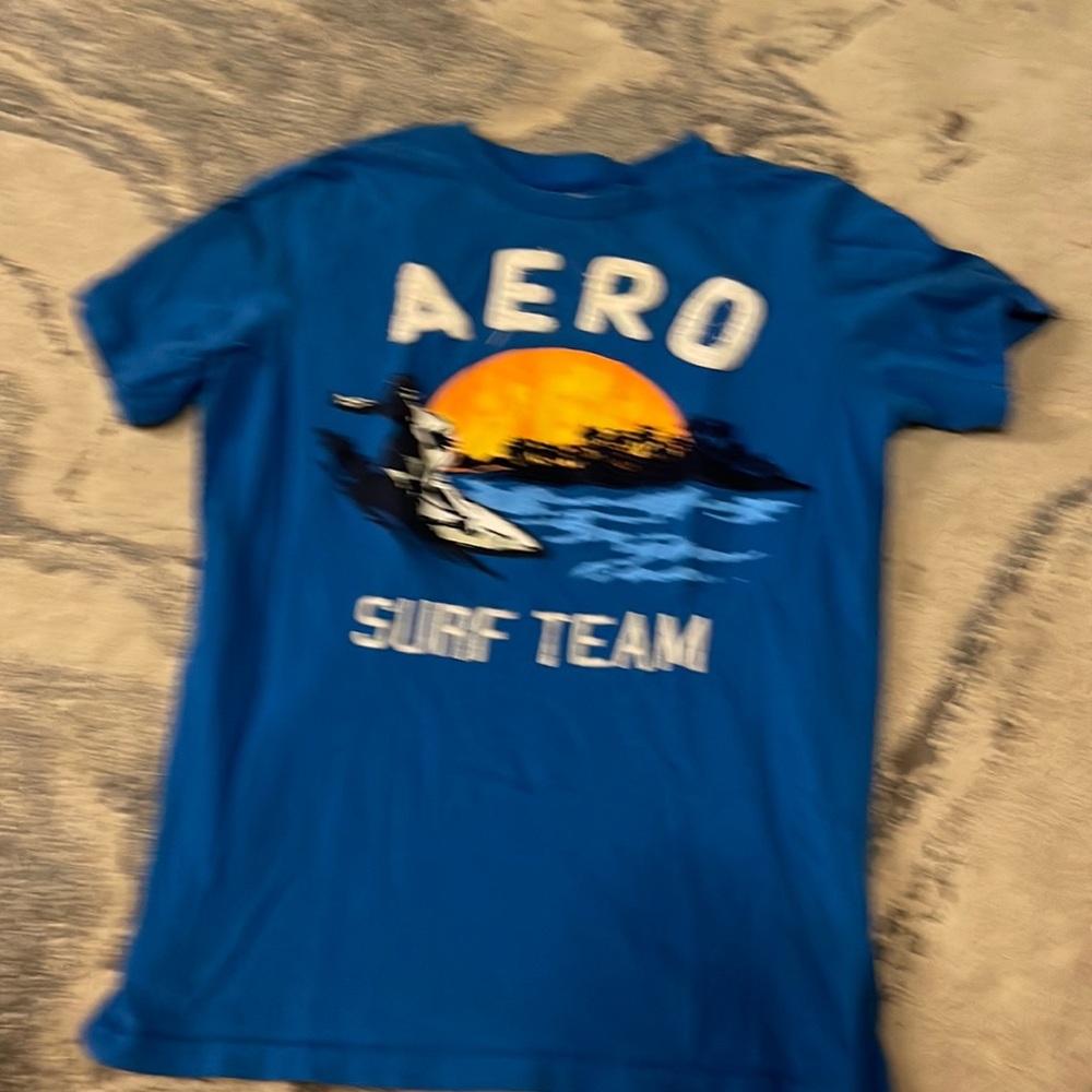 Men’s Aeropostale shirt size medium